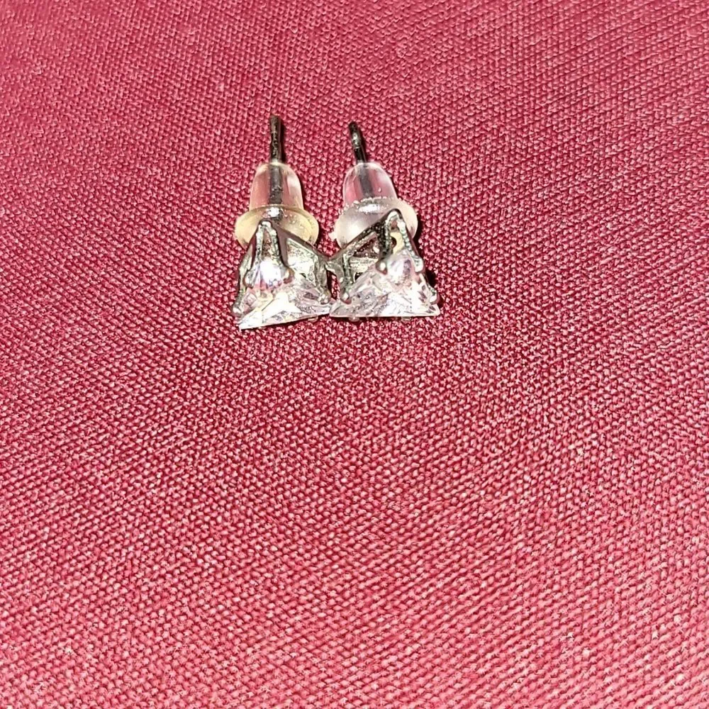 Diamond Unisex Triangle Shaped 1pair earrings